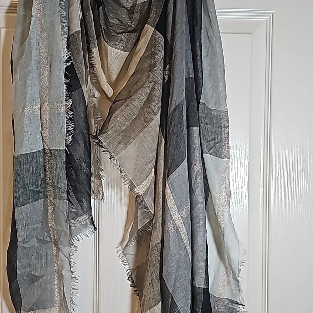 Christopher and Banks Blue Cream and Blush Sheer Blanket Fringe Scarf New